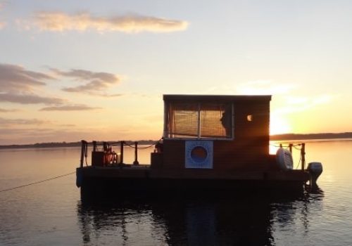 Hausboot-Bau-Projekt Fluss-Floss
